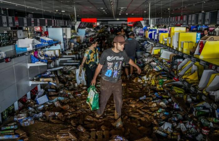 ¿Por qué las inundaciones de Valencia fueron tan mortíferas, los mensajes de alerta llegaron demasiado tarde y cuál es su relación con el clima?