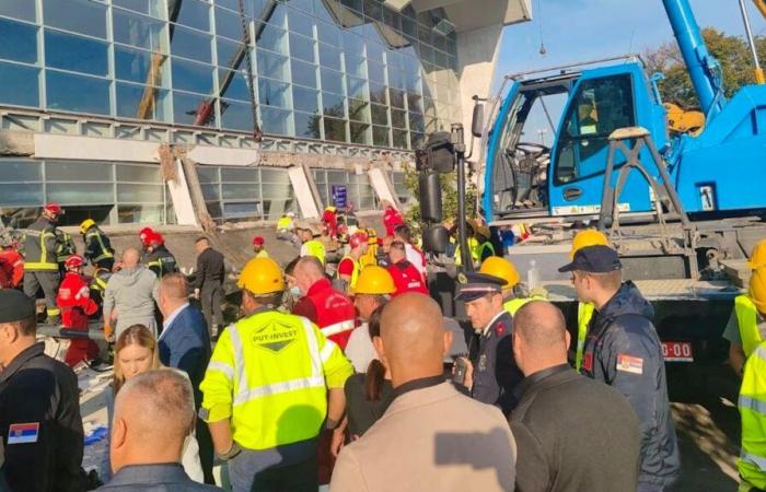 Novi Sad: el techo de una estación de tren en Serbia se derrumba y mueren 12 personas