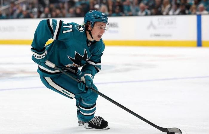 NHL: Macklin Celebrini todavía en el limbo