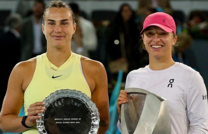 Finales WTA > Iga Swiatek, sobre su rivalidad con Aryna Sabalenka: “Ella merece ser número 1 del mundo, pero seguro que lucharé por recuperar este lugar”