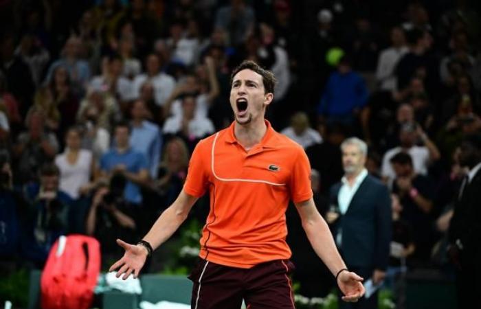 Ugo Humbert saborea su clasificación para la final del Rolex Paris Masters (Tenis)