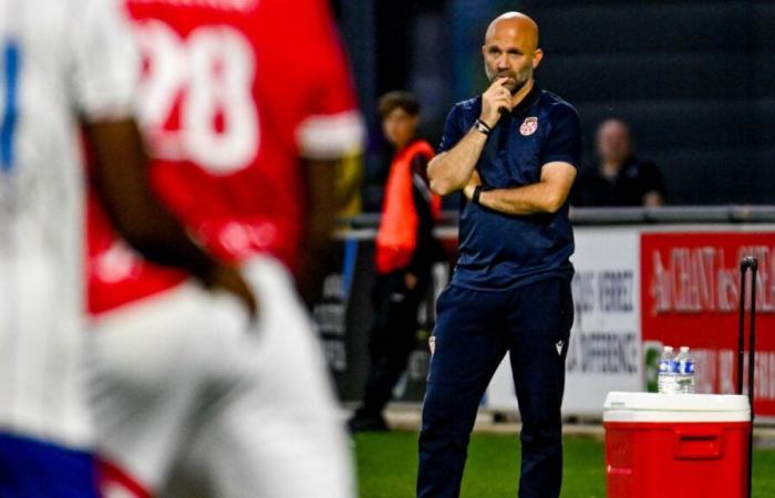 Fútbol – Nacional: tres entrenadores siguen en liza para sustituir a Maxime D’Ornano en el banquillo del FCR