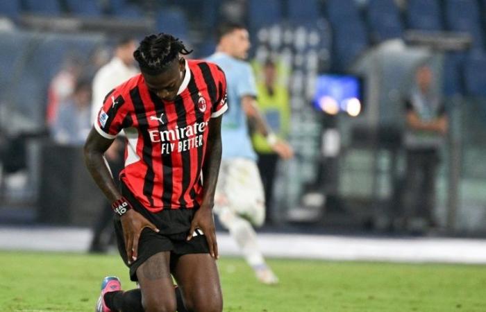 Rafael Leao, del AC Milan, fue al banquillo por tercera vez en cuatro partidos