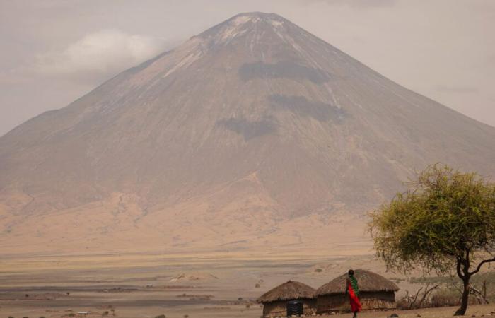 Este volcán, que contiene el magma más extraño del planeta, se hunde bajo tierra