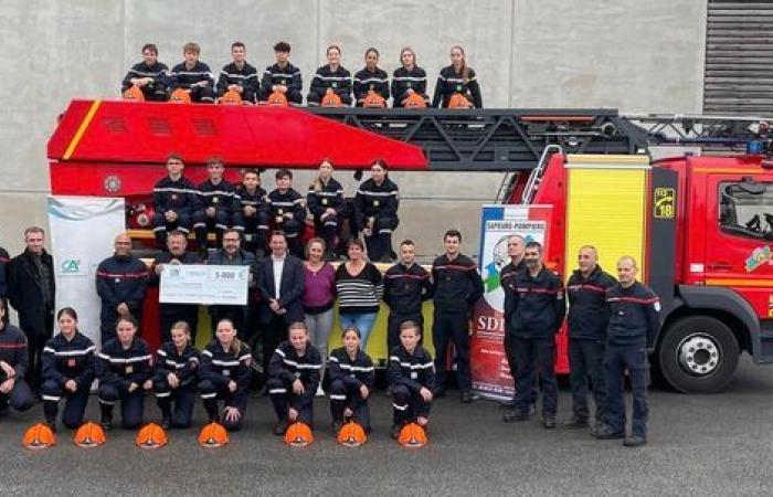 Los jóvenes bomberos de Creuse están equipados