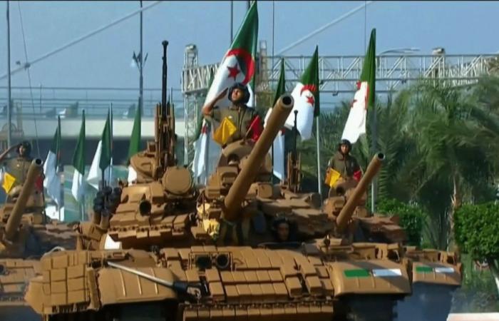 70º aniversario del levantamiento en Argelia: un impresionante desfile militar