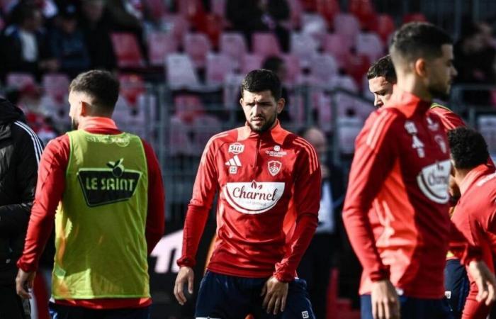 Stade Brestois – OGC Niza. Una sorpresa en defensa, pero un centrocampista clásico por parte de Ti-Zefs