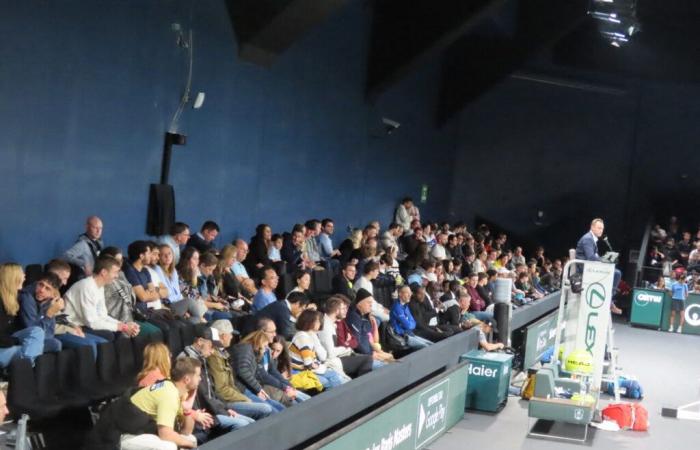 la extraña cancha n°1, la pista de hielo más grande de la capital