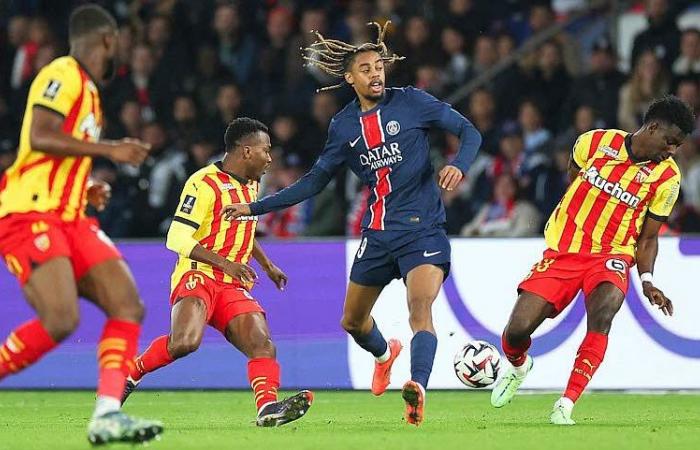 El PSG vence al Lens y se alza en lo más alto de la clasificación