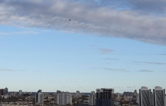 Guerra en Ucrania | Ataque ruso con aviones no tripulados a gran escala tiene como objetivo Kyiv