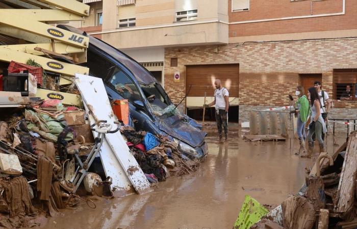 el pueblo de Paiporta no es más que un caos