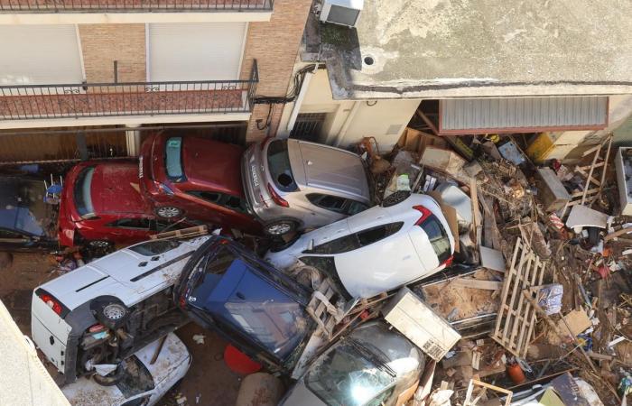 el pueblo de Paiporta no es más que un caos