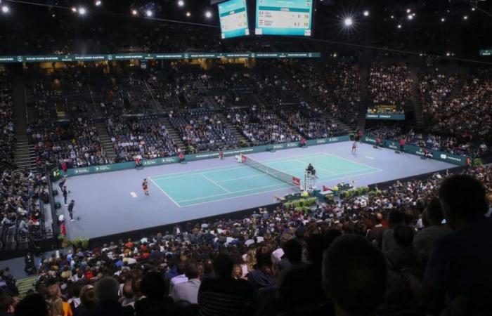 Para su último torneo de tenis, Bercy mantuvo el sentido de celebración.