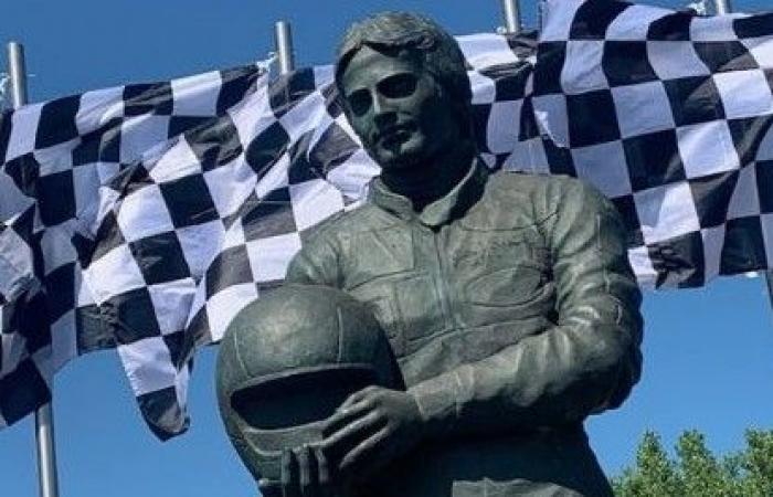 Estatua robada del museo Gilles-Villeneuve