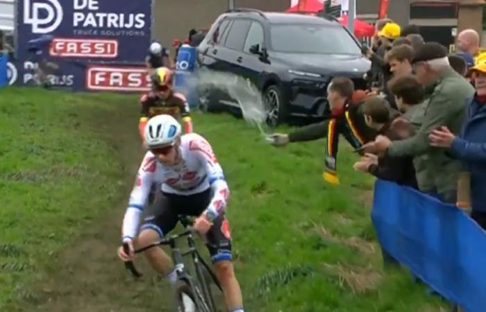 Eli Iserbyt recibe una cerveza en la cara durante una carrera en Oudenaarde, el autor fue detenido (vídeo)