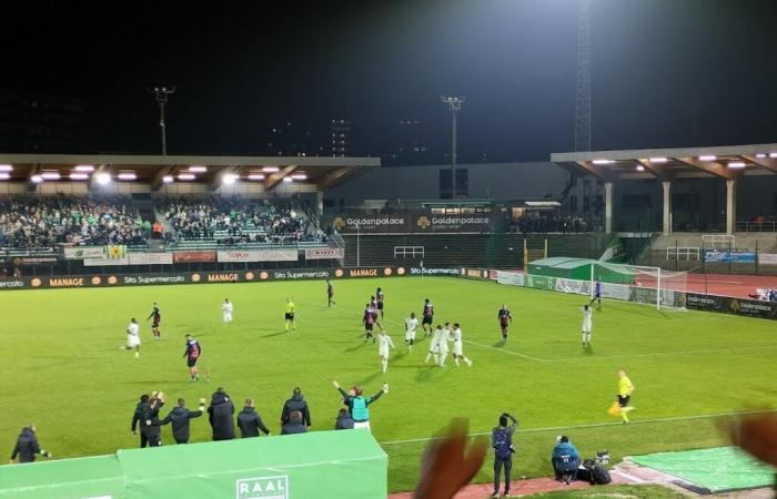 ¡Ya no podemos detener a la RAAL, que derroca a Lieja y se une al RWDM a la cabeza! – Todo el fútbol