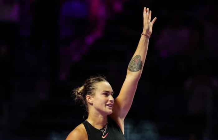 WTA Masters: Sabalenka se encarga de su entrada venciendo a Zheng en sets corridos