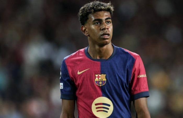 Un jugador del Barça golpea a Lamine Yamal