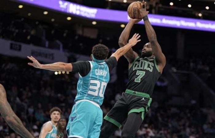 Los Boston Celtics ganan dolorosamente a los Charlotte Hornets en la NBA