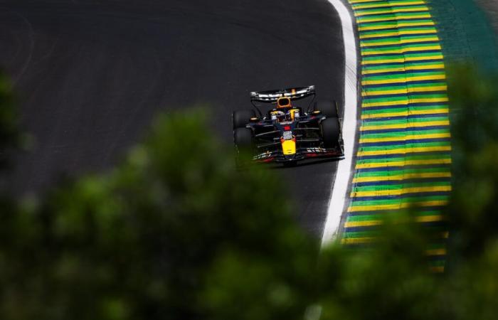 Max Verstappen penalizado tras el sprint, Norris gana un punto