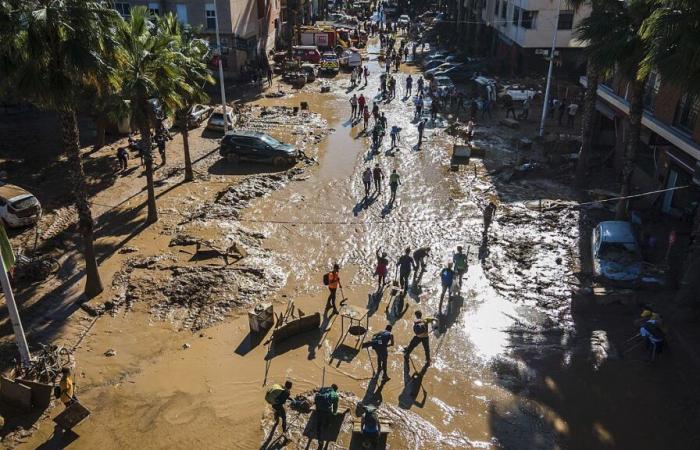 El presidente del Gobierno español pide ayuda de la UE en respuesta a las inundaciones