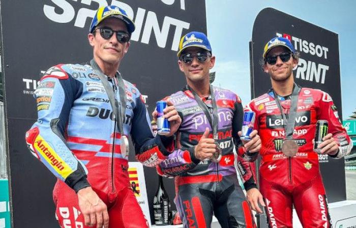 MotoGP, pregunta del millón: ¿por qué Enea Bastianini no tiene intención de ayudar a Bagnaia e incluso muy buenas razones para no hacerlo?