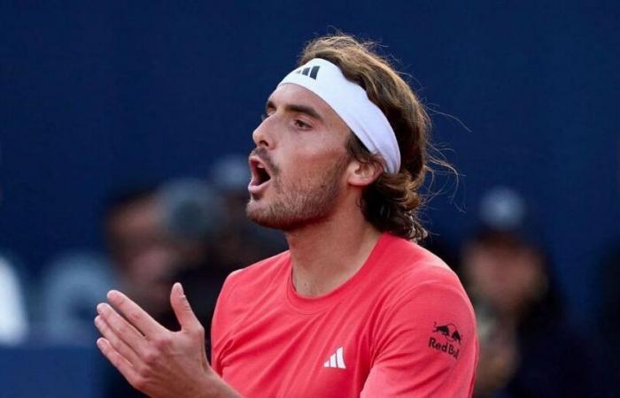 Sobre los fichajes de Stefanos Tsitsipas, que registra su cuarta temporada consecutiva con una caída en el porcentaje de victorias