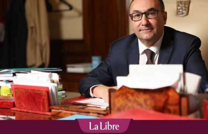 Ahmed Laaouej (PS): “Es imposible que el PS cuestione la suscripción de 1 euro al Stib”