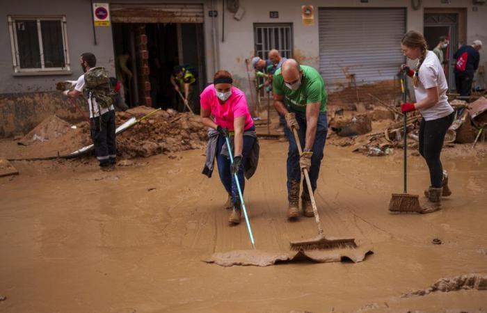 Inundaciones en España | Al menos 213 muertos y nuevos refuerzos militares enviados