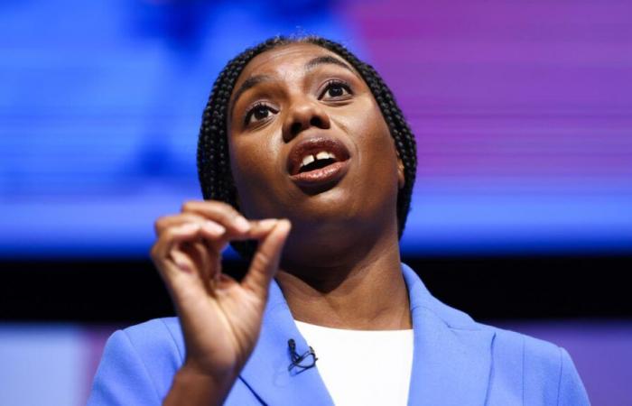 Kemi Badenoch, figura anti-woke, asume la dirección del debilitado partido conservador