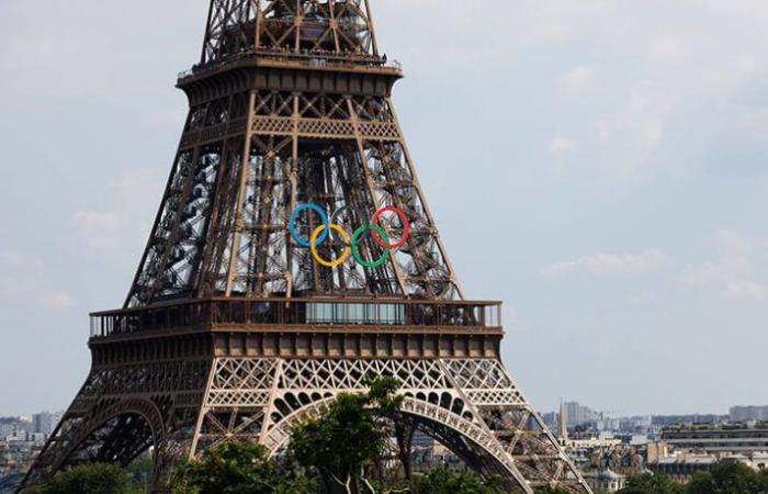 Hidalgo, Dati y los anillos de la Torre Eiffel