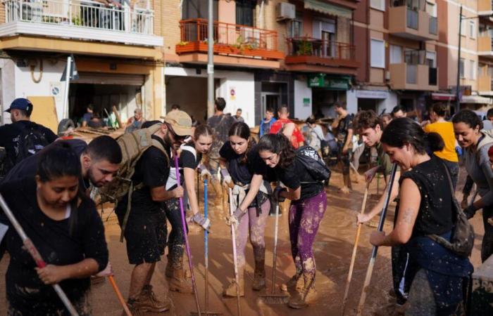 El número de muertos asciende a 205, el ejército pidió refuerzos en los alrededores de Valencia