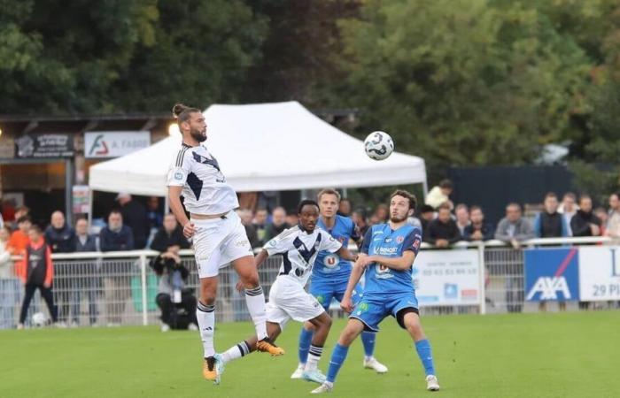 Nacional 2. Andy Carroll vuelve a marcar, Burdeos logra el empate ante Blois