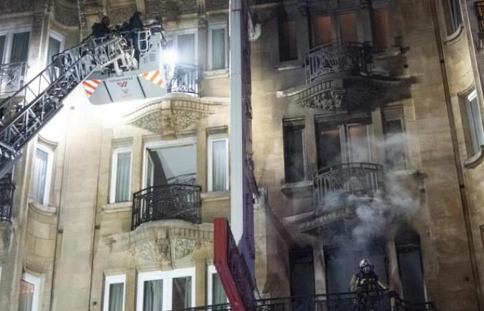 Un hotel destruido por un incendio, 40 personas evacuadas: ¿qué pasó anoche en Bruselas? (fotos)