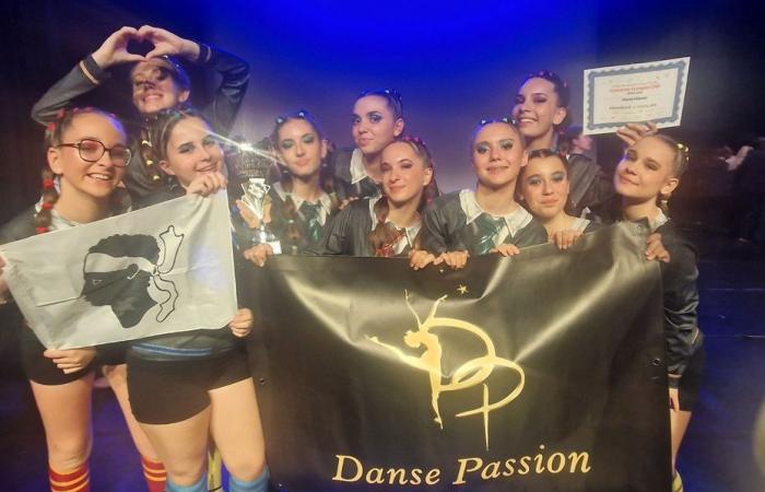 Diez jóvenes corsos ganan la medalla de oro en el concurso europeo de danza en la categoría de claqué