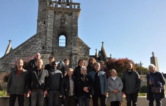 Costas de Armor. Tras el incendio que destruyó la iglesia, se construirá un nuevo proyecto en Bringolo