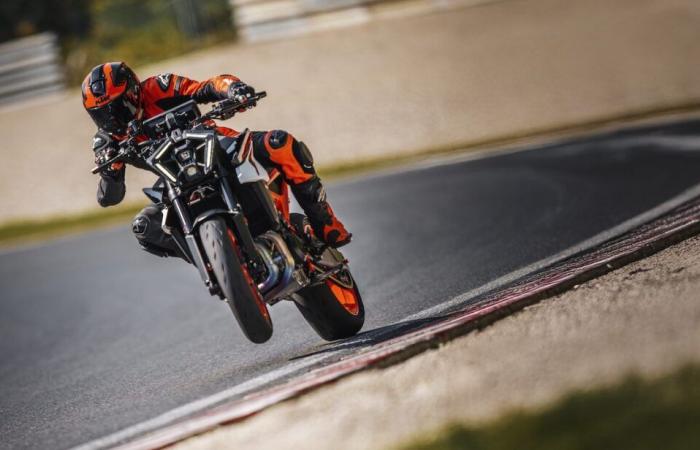 Nuevo: KTM añade una 990 Duke R, más deportiva que la 990 Duke