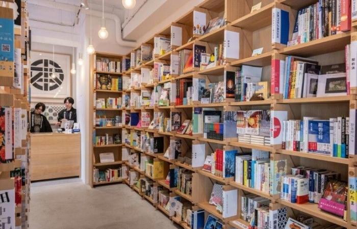 Estantes compartidos para salvar las librerías en Japón