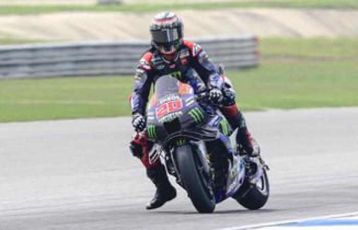 Una terrible caída en la salida del Gran Premio de Malasia que involucra a Fabio Quartararo provoca la bandera roja