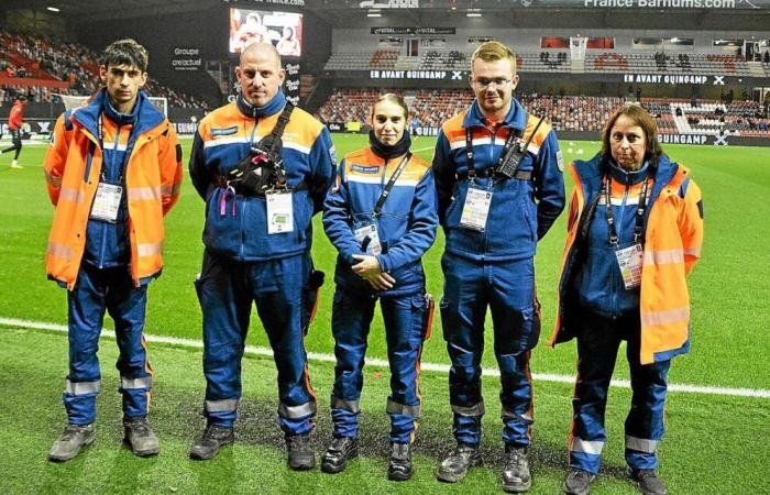 Las noches de partido en Roudourou, velan por los jugadores y el público [En images]