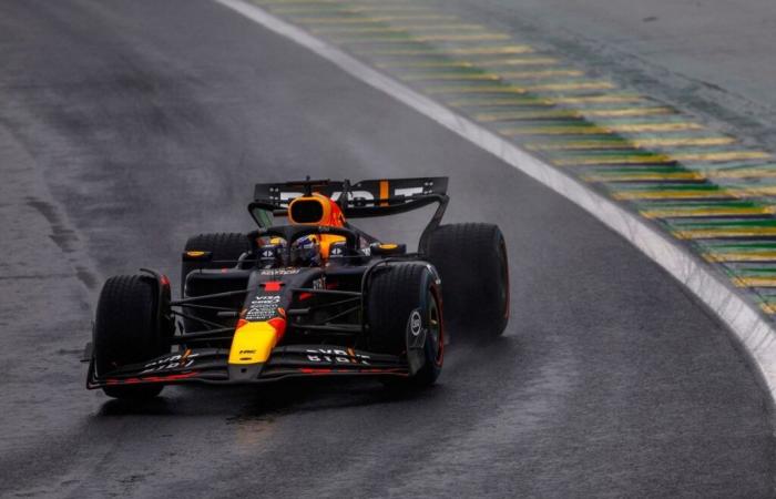 Verstappen furioso por el momento de la bandera roja en la Q2