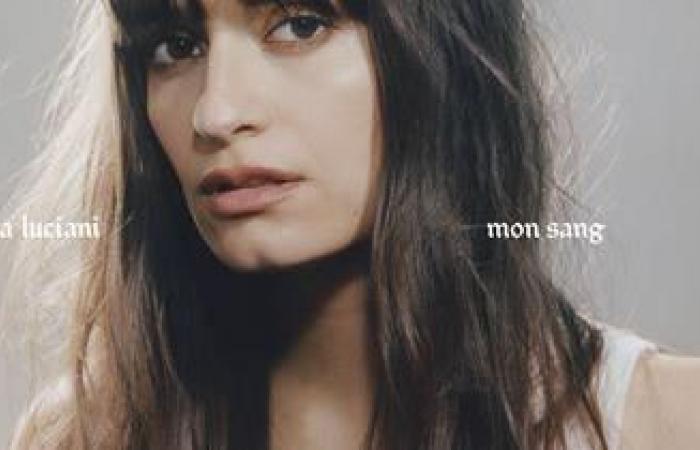 La cantante Clara Luciani regresa con “Mon sang”, un álbum íntimo dedicado a su hijo – rts.ch