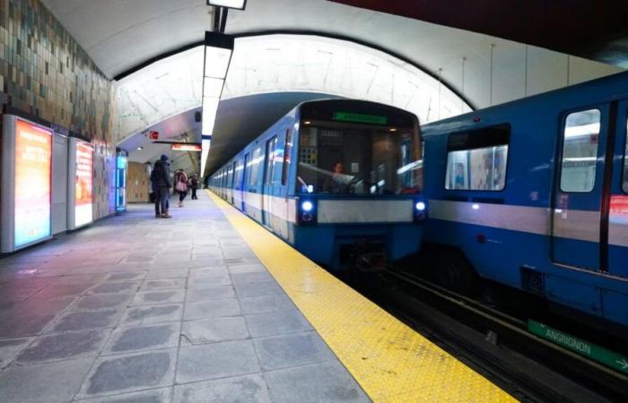 “Es muy restrictivo”: usuarios del metro frustrados por otra gran avería