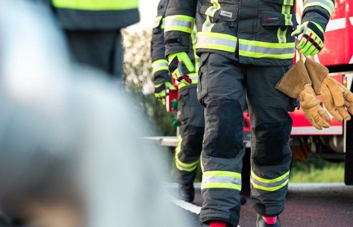 Mueren dos bomberos voluntarios de 21 años en accidente de tráfico, coche y víctimas descubiertas por excursionistas