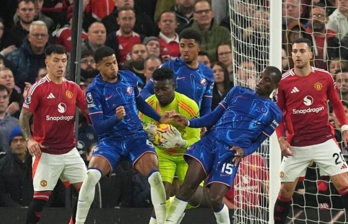 Manchester United y Chelsea se neutralizan