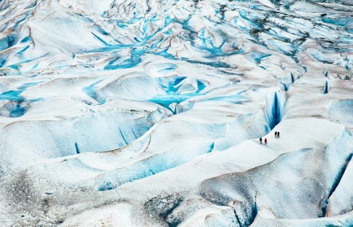 “Se deslizó por un laberinto en las profundidades del glaciar”: la terrible muerte de un montañero que acababa de hacer historia