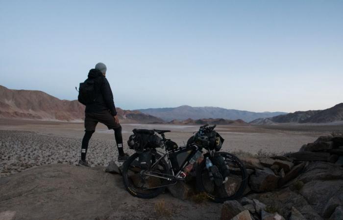 EN FOTOS. 8.000 kilómetros en bicicleta por regiones extraordinarias, este joven estudiante viaja solo por el mundo