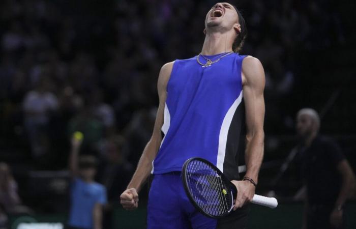 Alexander Zverev vence a Ugo Humbert y gana el Masters de París