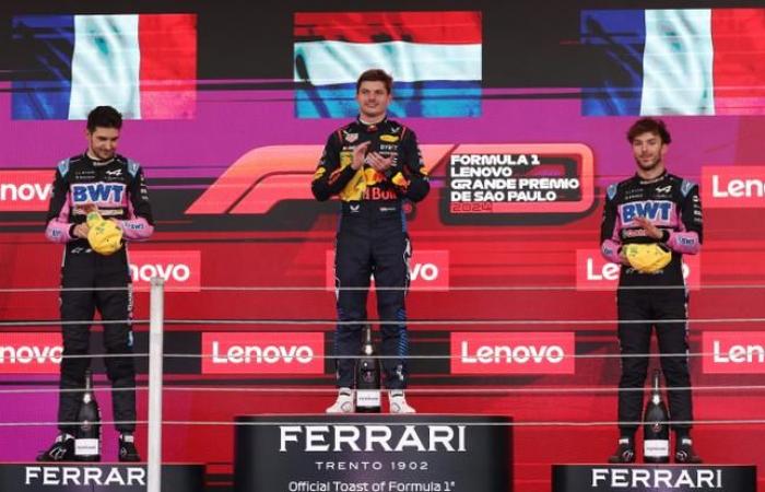 Max Verstappen gana el Gran Premio de Brasil tras una carrera caótica, ambos Alpine en el podio