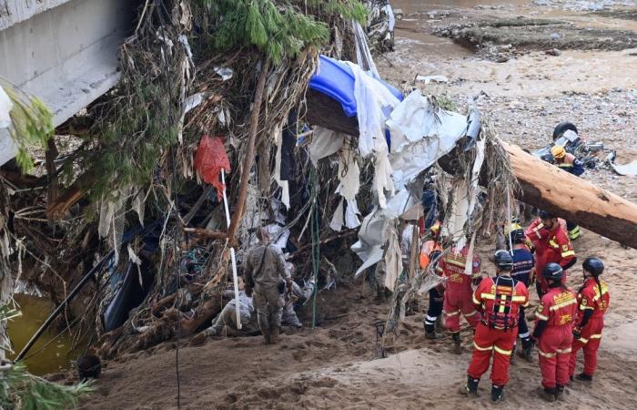 Inundaciones en España: el número de muertos aumenta hasta al menos 213, se espera que el rey Felipe esté en el lugar